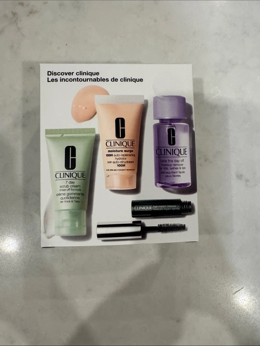 Clinique skincare and mascara set